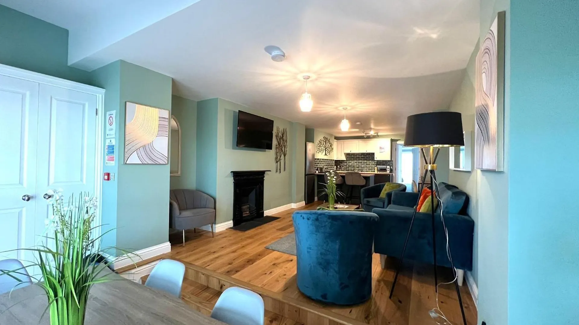 2 Bedroom Apartments Stopoverz Bristol